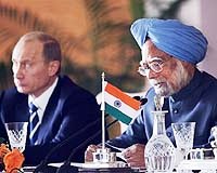 Manmohan: Russia a trusted defence supplier